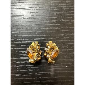 Vintage Weiss Signed Amber Rhinestone Gold Tone Floral Leaf Clip On Earrings